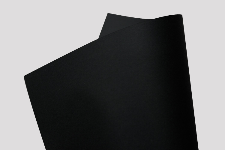 东莞牛皮纸厂家伽立实业解析黑卡纸常规数据